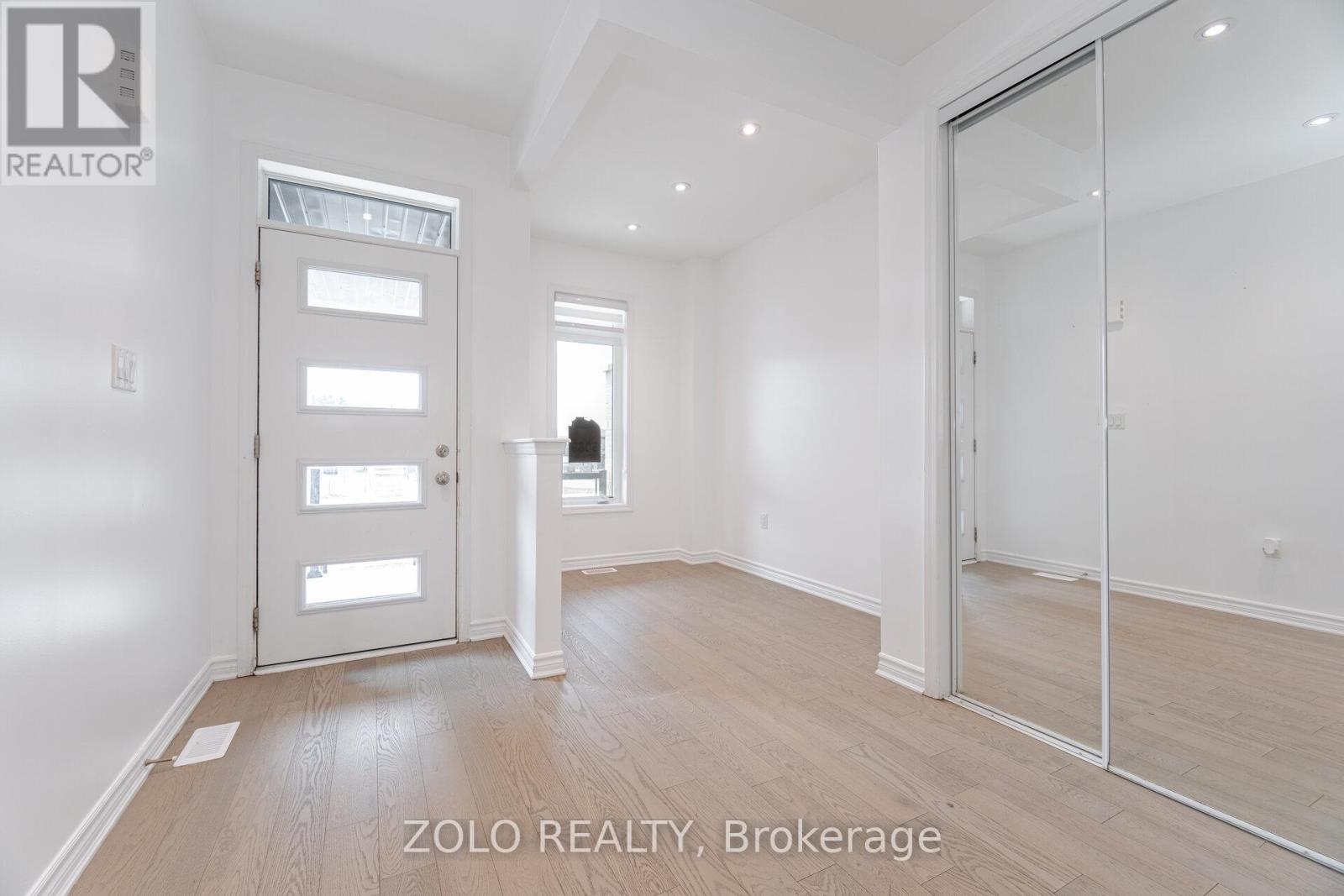 Photo 14 of 1402 Stillmeadow Lane, Pickering ON
