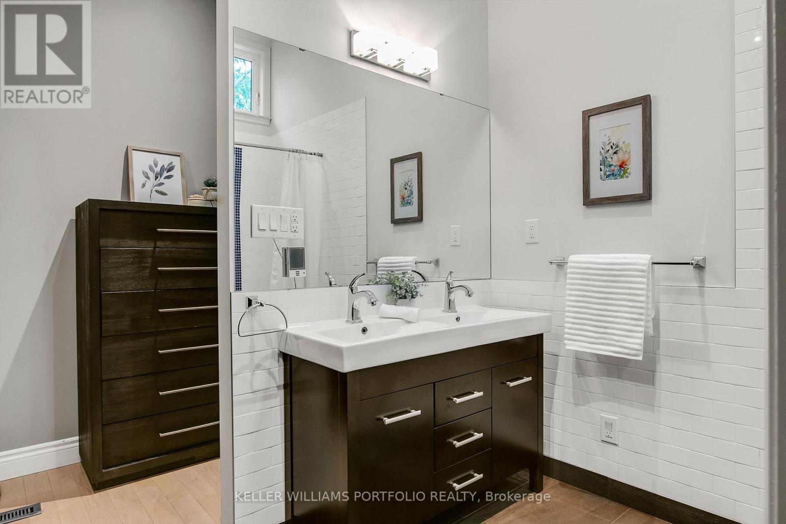 Photo 30 of 85 Ashbourne Drive, Toronto ON