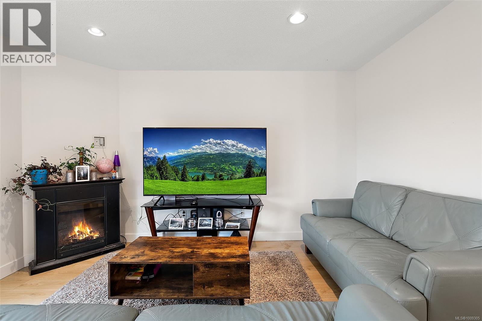 Photo 6 of 213 1991 Kaltasin Rd, Sooke BC