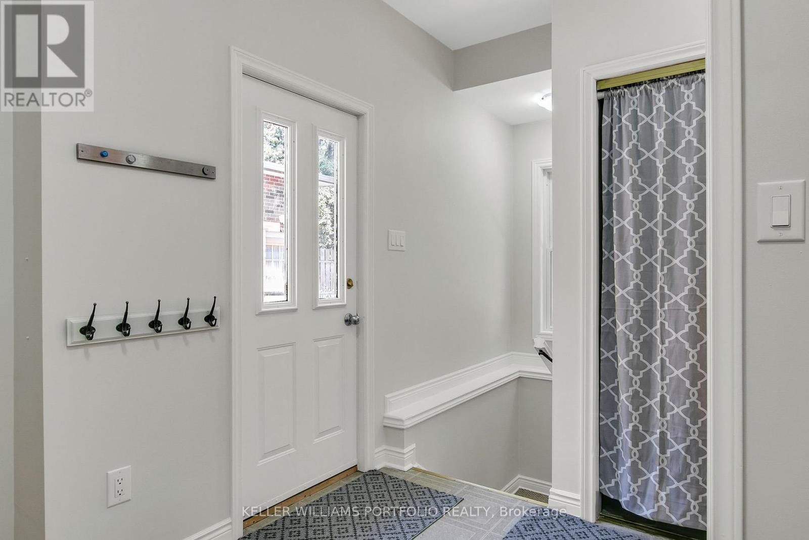Photo 24 of 85 Ashbourne Drive, Toronto ON