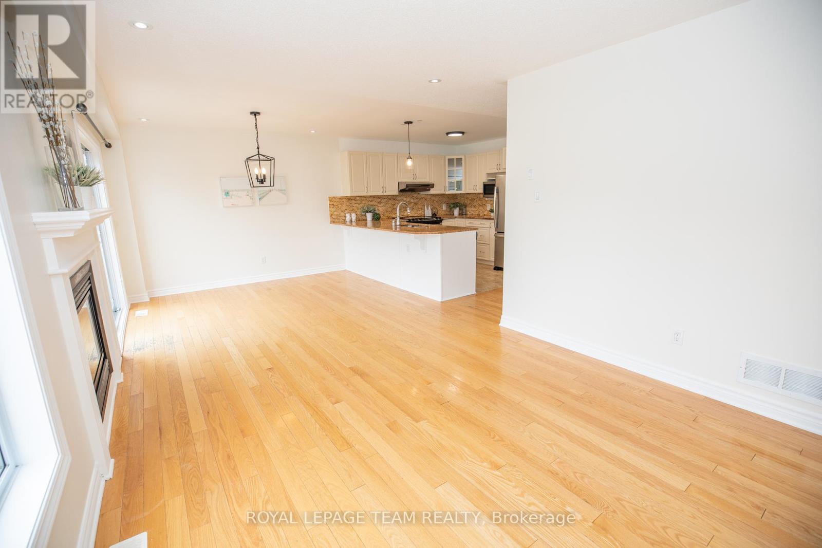 Photo 1 of 687 Paul Metivier Drive, Ottawa ON