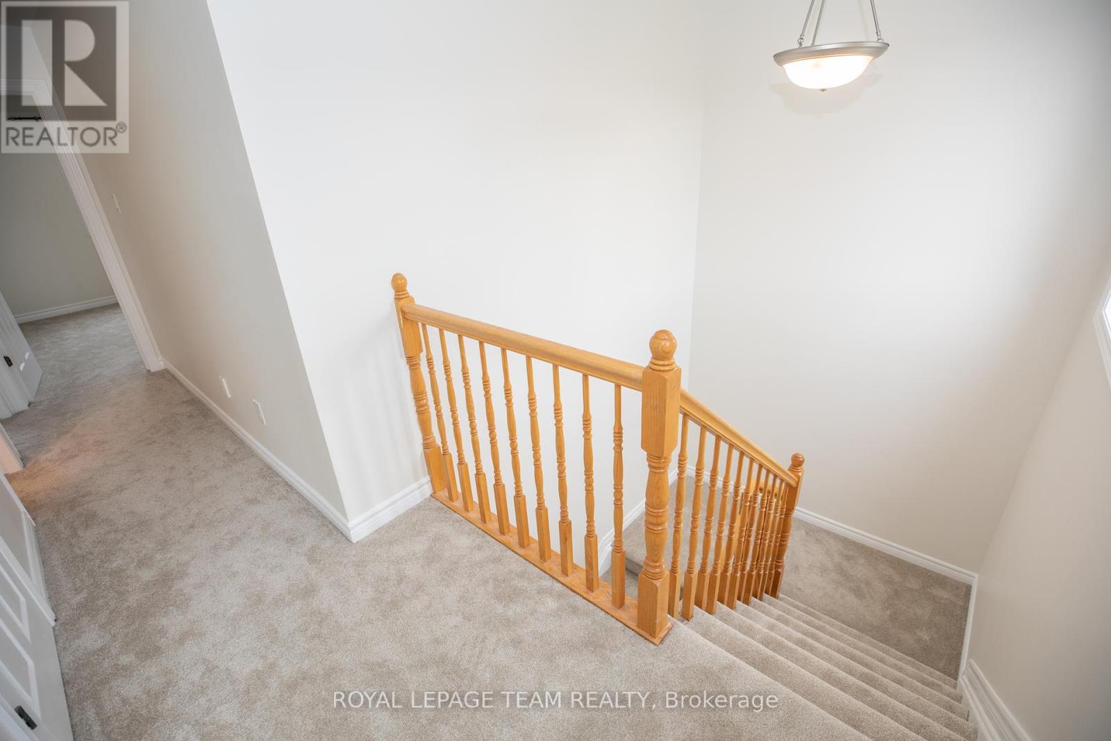 Photo 26 of 687 Paul Metivier Drive, Ottawa ON