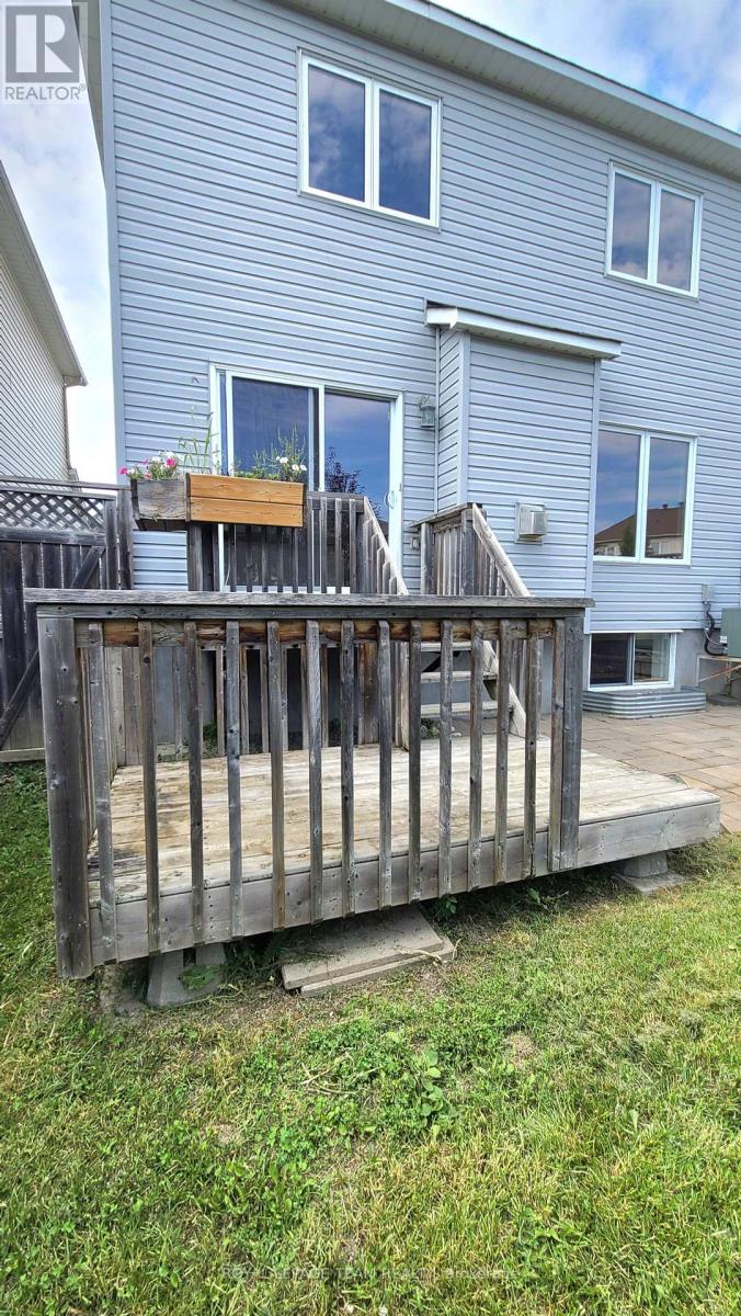 Photo 10 of 687 Paul Metivier Drive, Ottawa ON