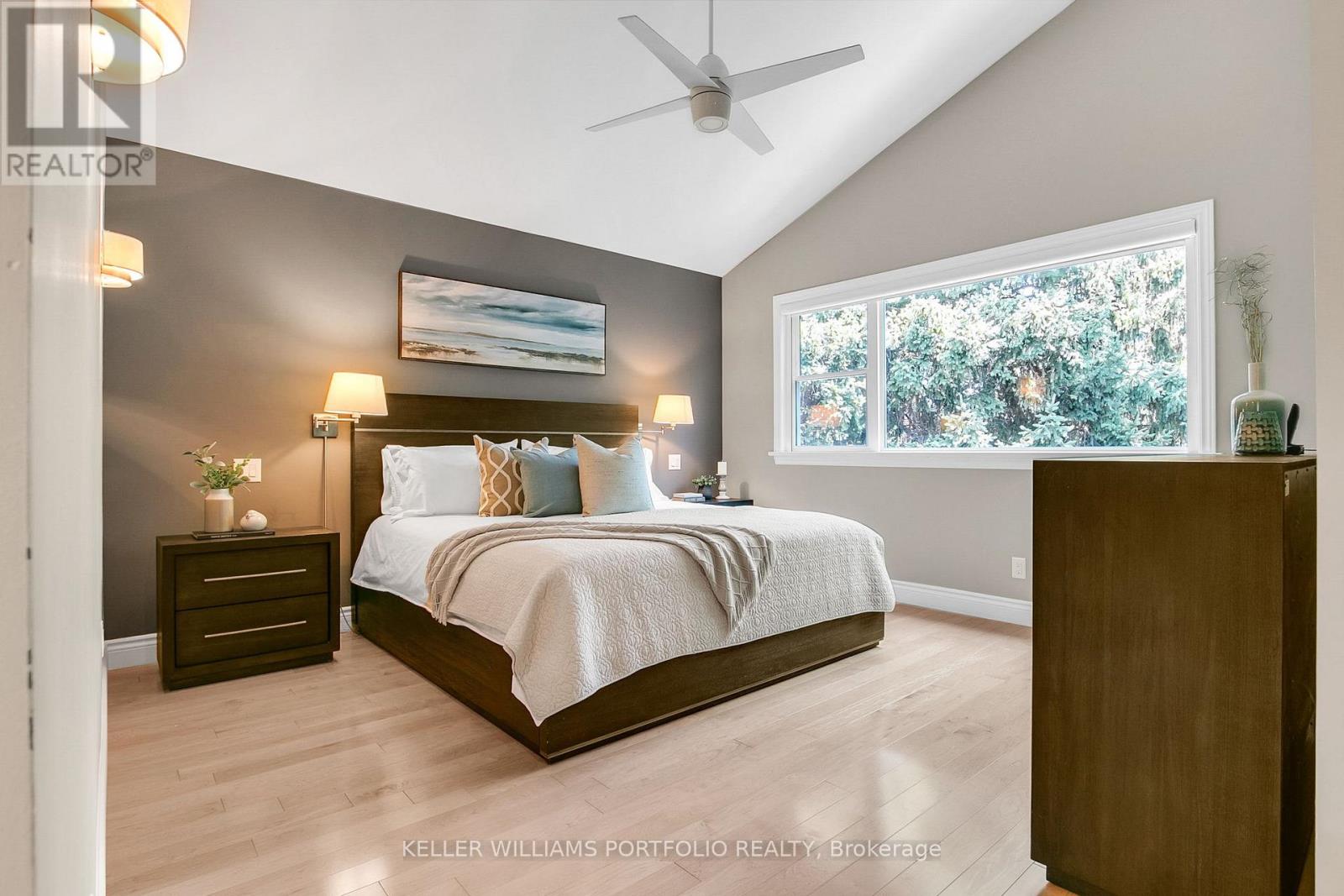 Photo 26 of 85 Ashbourne Drive, Toronto ON