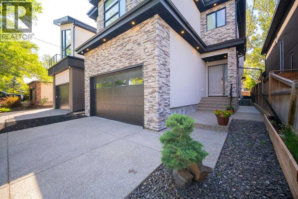 Single Family House for Sale in   Avenue NE Winston Heights/Mountview Calgary 