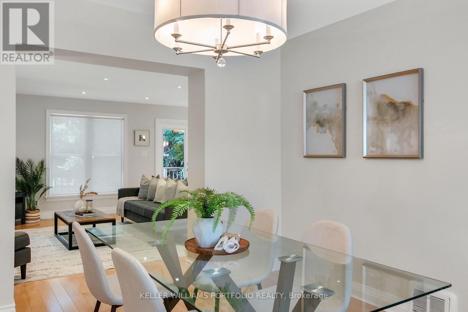 Photo 20 of 85 Ashbourne Drive, Toronto ON