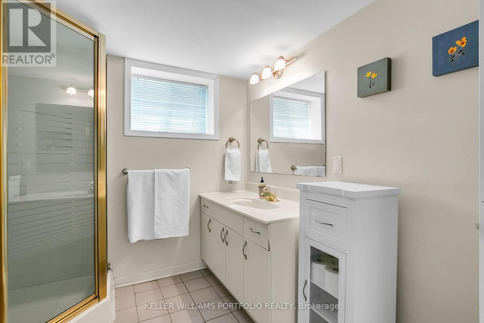 Photo 40 of 85 Ashbourne Drive, Toronto ON