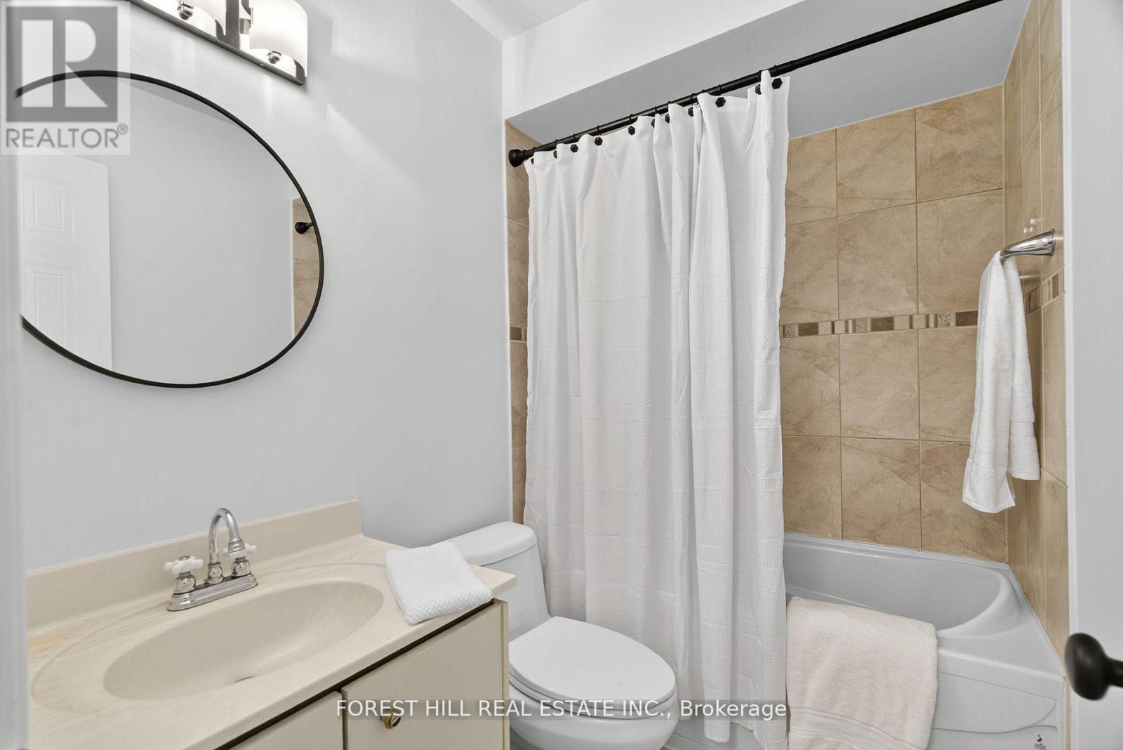 Photo 9 of 48 Beaumont Place, Vaughan ON