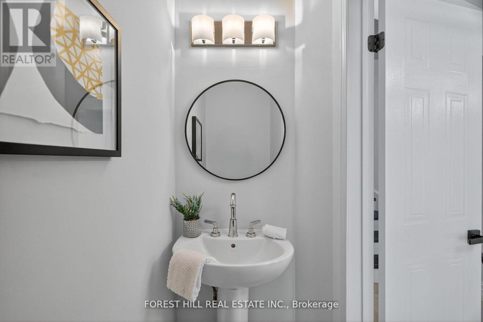 Photo 33 of 48 Beaumont Place, Vaughan ON