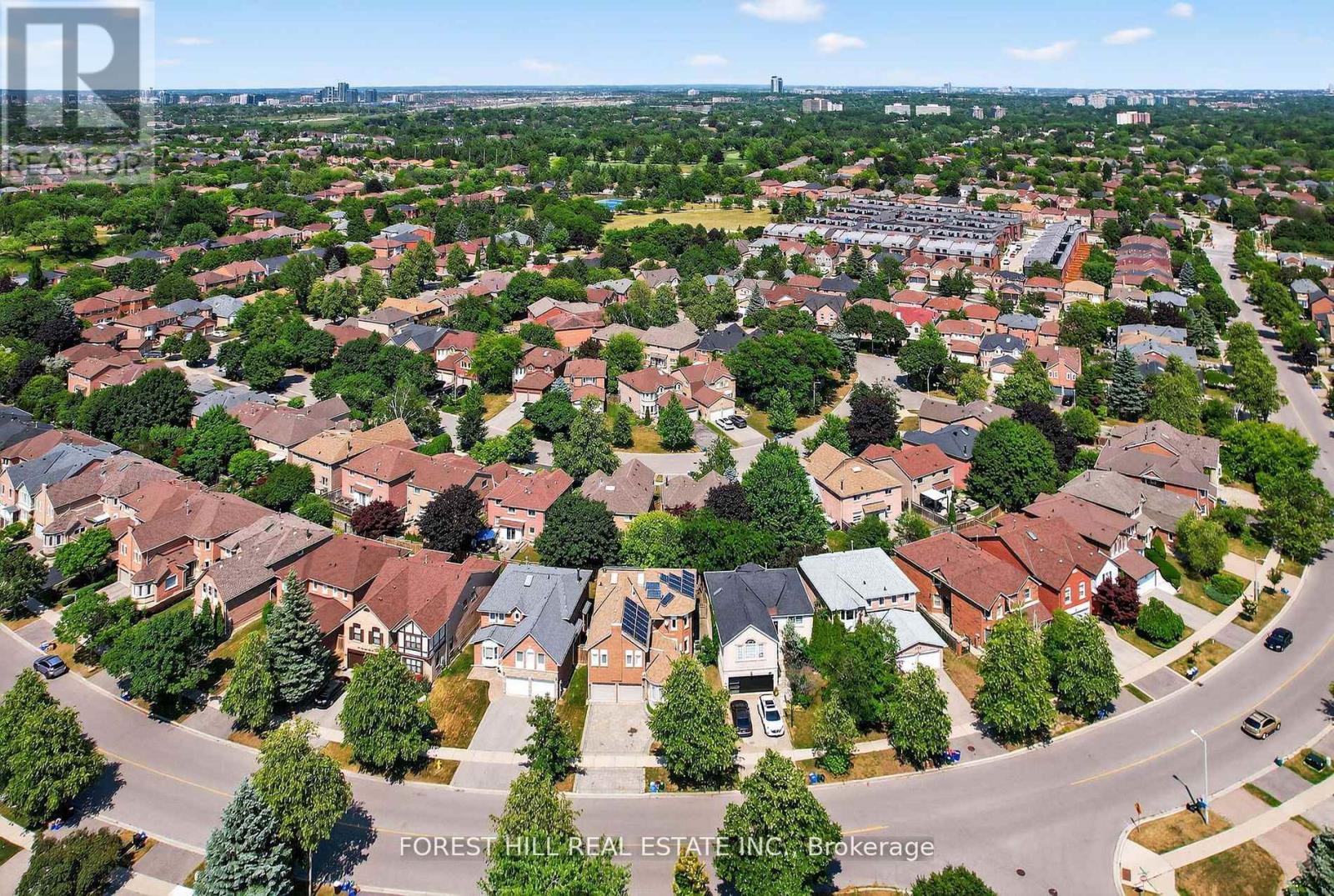 Photo 31 of 48 Beaumont Place, Vaughan ON