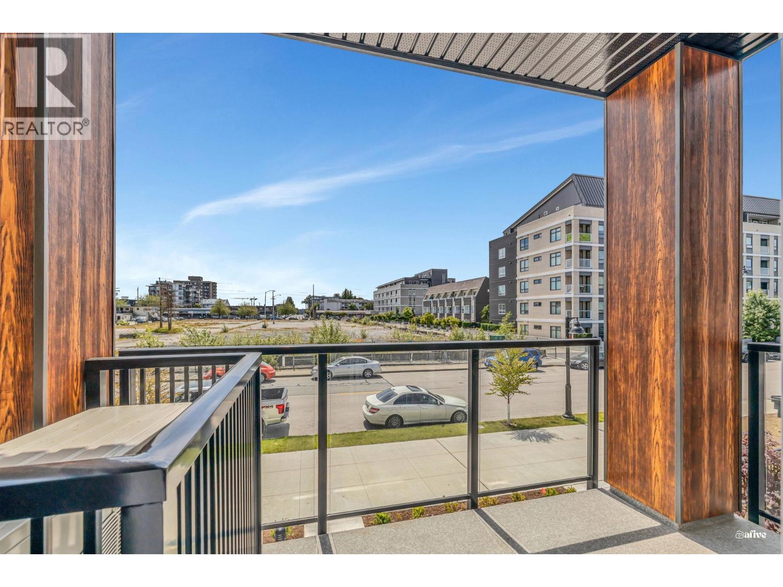 Photo 11 of 215 12109 223 Street, Maple Ridge BC