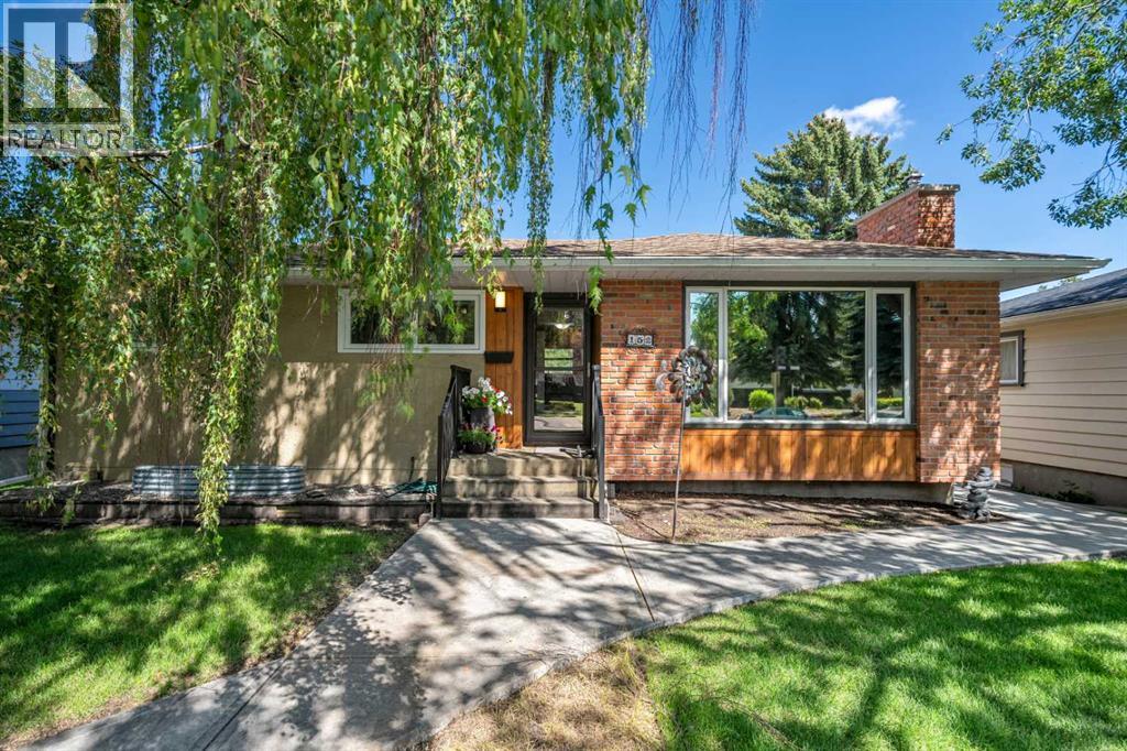Single Family House Bungalow for Sale in  Fredson Drive SE Fairview Calgary 
