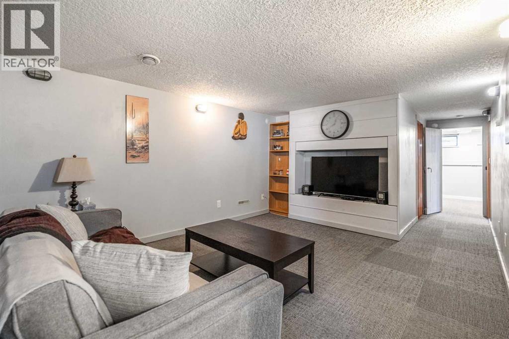 Single Family House Bungalow for Sale in  Fredson Drive SE Fairview Calgary 