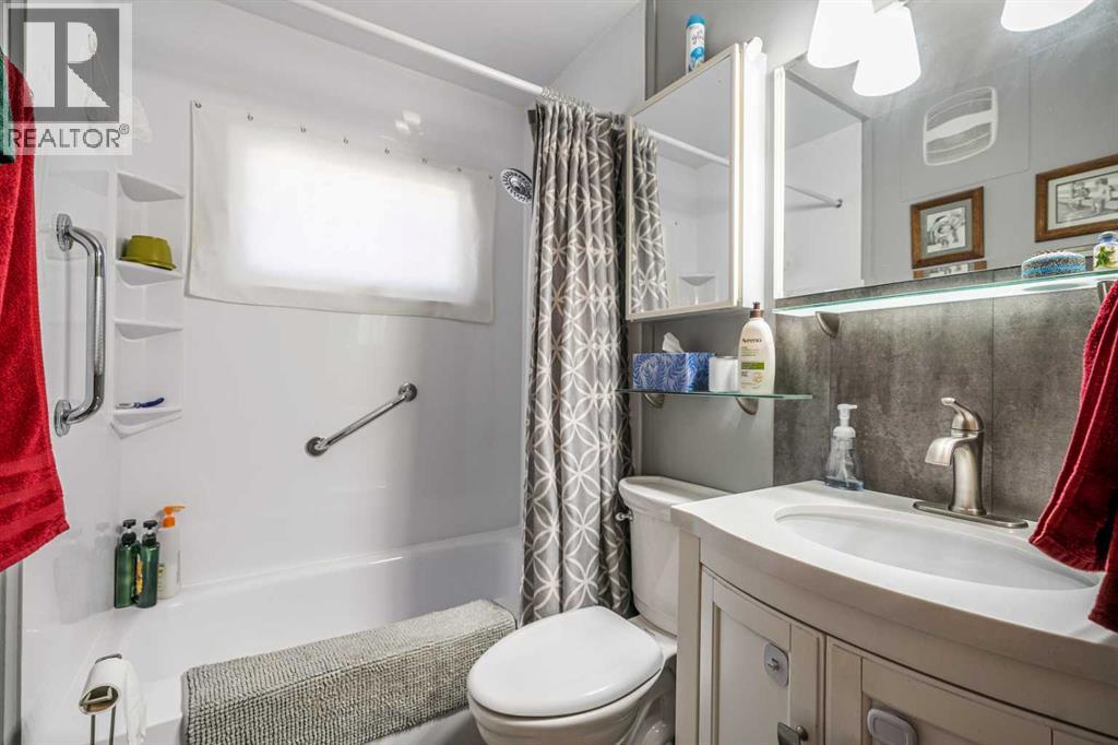 Single Family House Bungalow for Sale in  Fredson Drive SE Fairview Calgary 