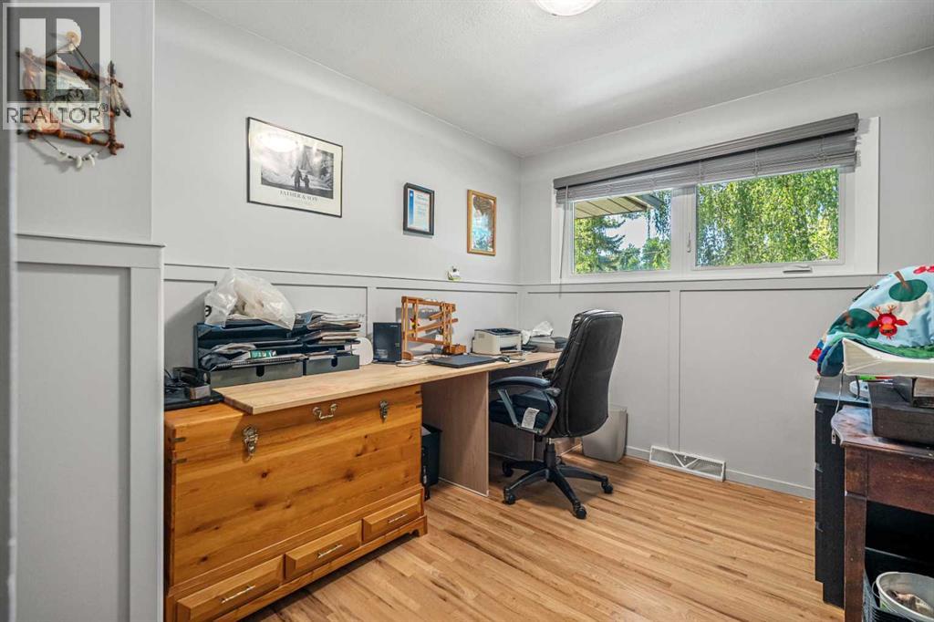 Single Family House Bungalow for Sale in  Fredson Drive SE Fairview Calgary 
