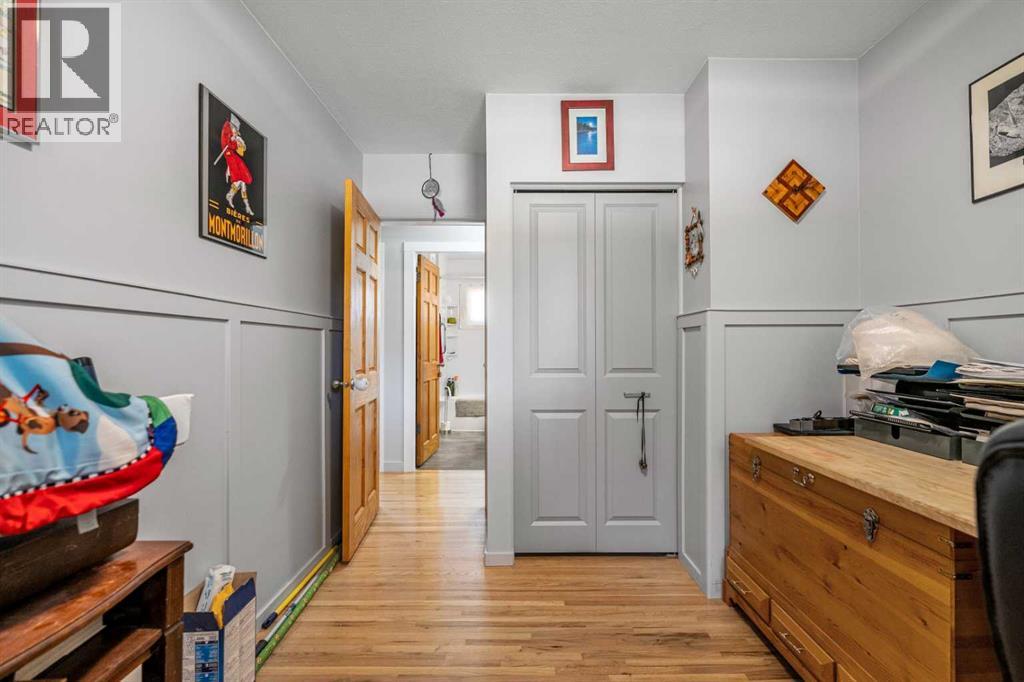 Single Family House Bungalow for Sale in  Fredson Drive SE Fairview Calgary 