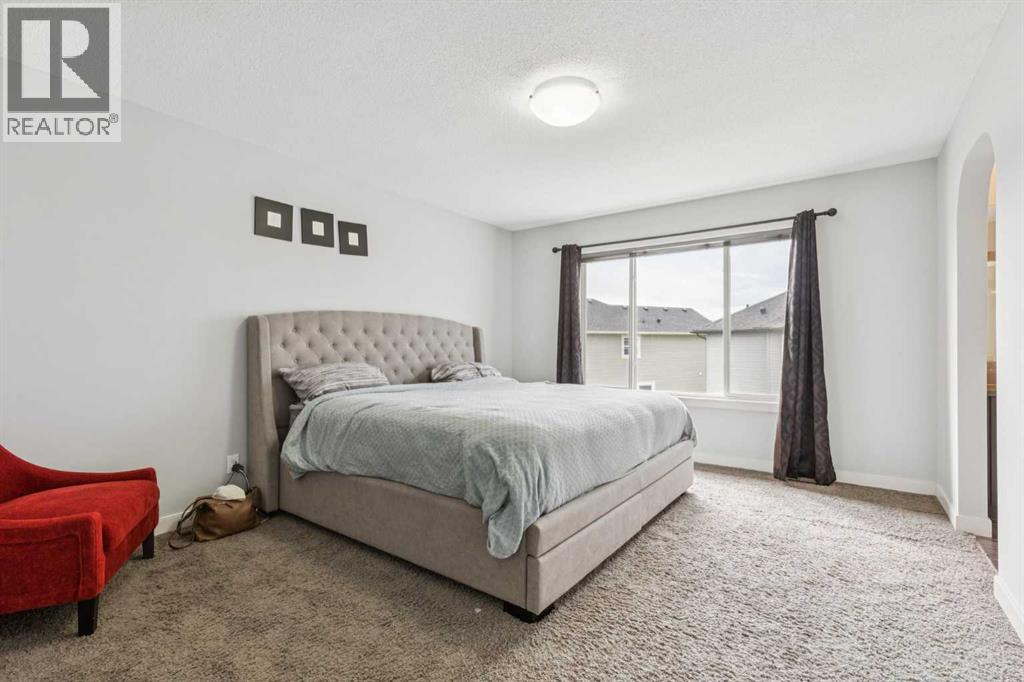 Single Family House for Sale in  Evanspark Gardens NW Evanston Calgary 