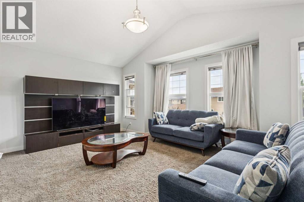 Single Family House for Sale in  Evanspark Gardens NW Evanston Calgary 