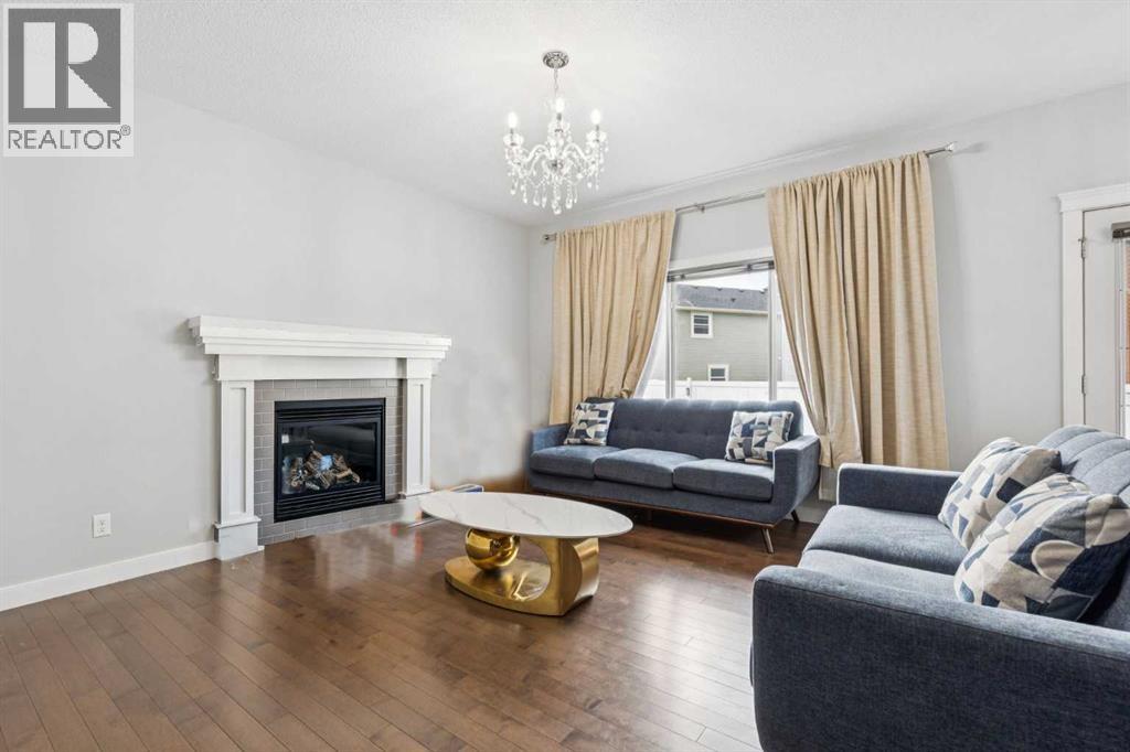 Single Family House for Sale in  Evanspark Gardens NW Evanston Calgary 