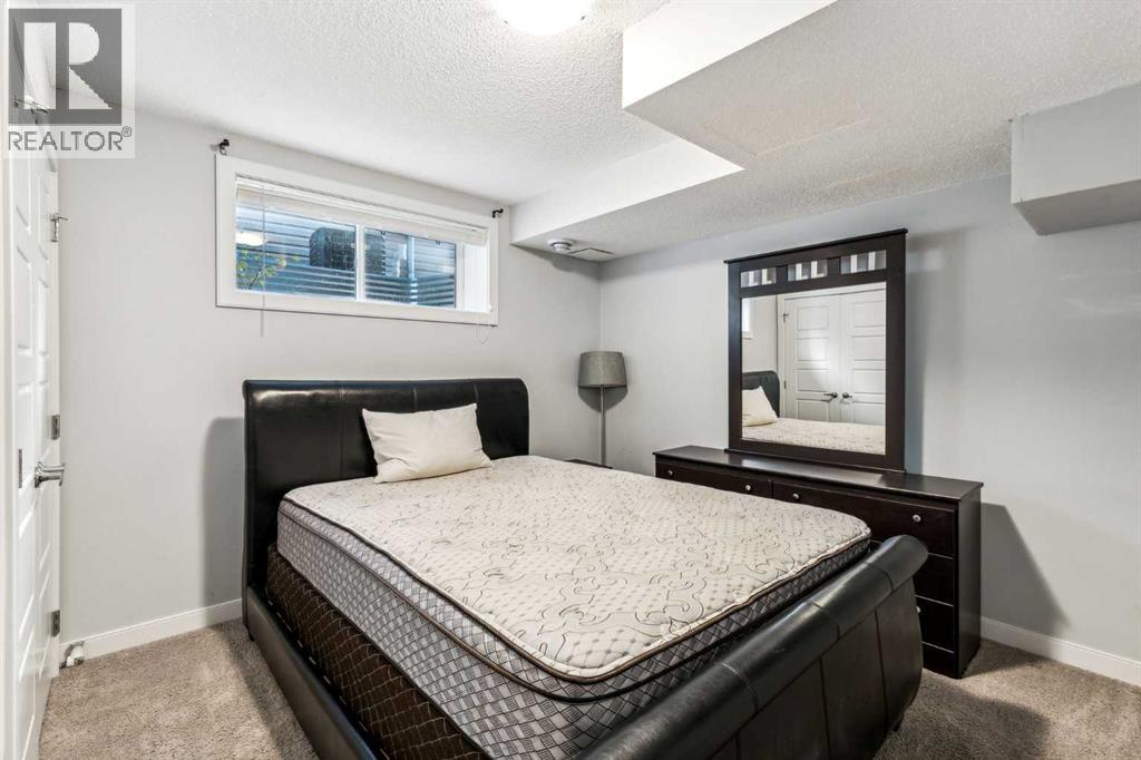 Single Family House for Sale in  Evanspark Gardens NW Evanston Calgary 