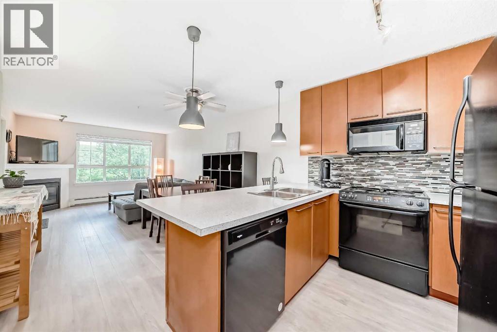 Single Family House for Sale in   Richard Court SW Lincoln Park Calgary 