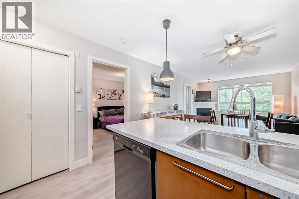 Single Family House for Sale in   Richard Court SW Lincoln Park Calgary 