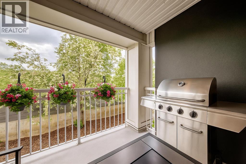 Single Family House for Sale in   Richard Court SW Lincoln Park Calgary 
