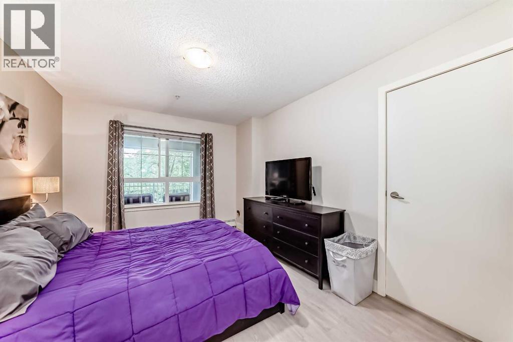 Single Family House for Sale in   Richard Court SW Lincoln Park Calgary 