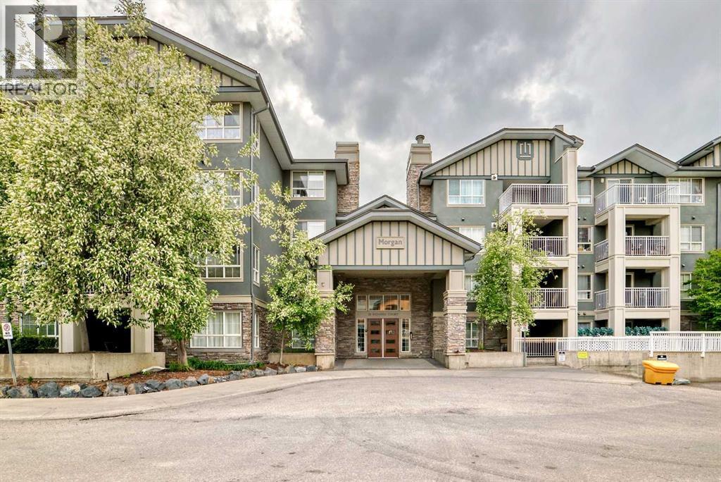 Single Family House for Sale in   Richard Court SW Lincoln Park Calgary 