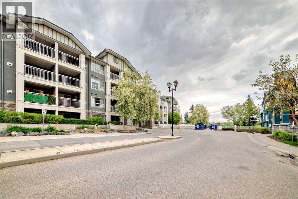 Single Family House for Sale in   Richard Court SW Lincoln Park Calgary 