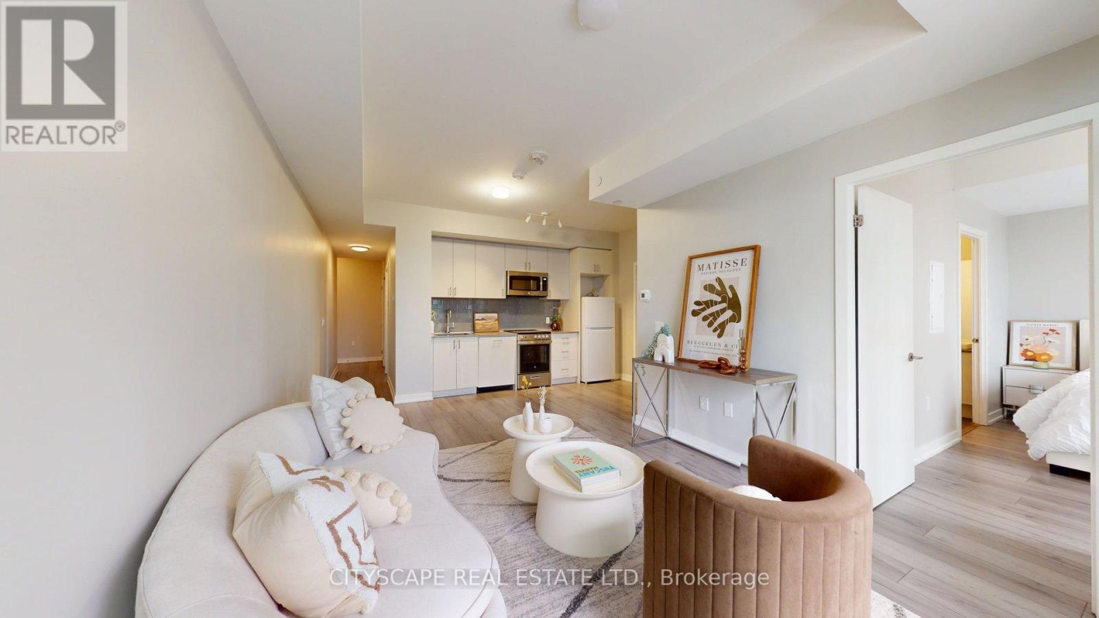 Photo 11 of 3 1195 The Queens Way, Toronto ON