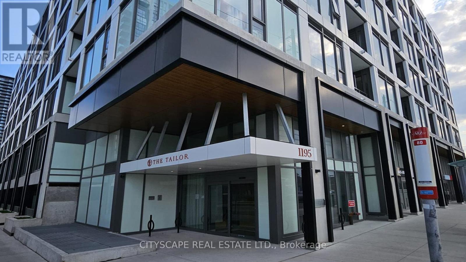 Photo 2 of 3 1195 The Queens Way, Toronto ON