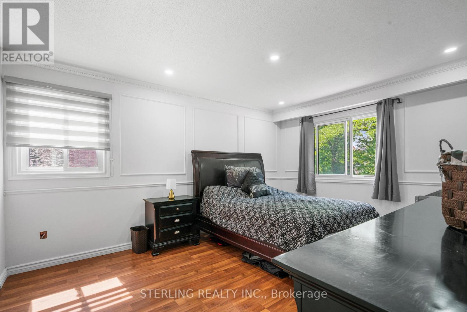 Photo 22 of 21 Foxacre Row, Brampton ON