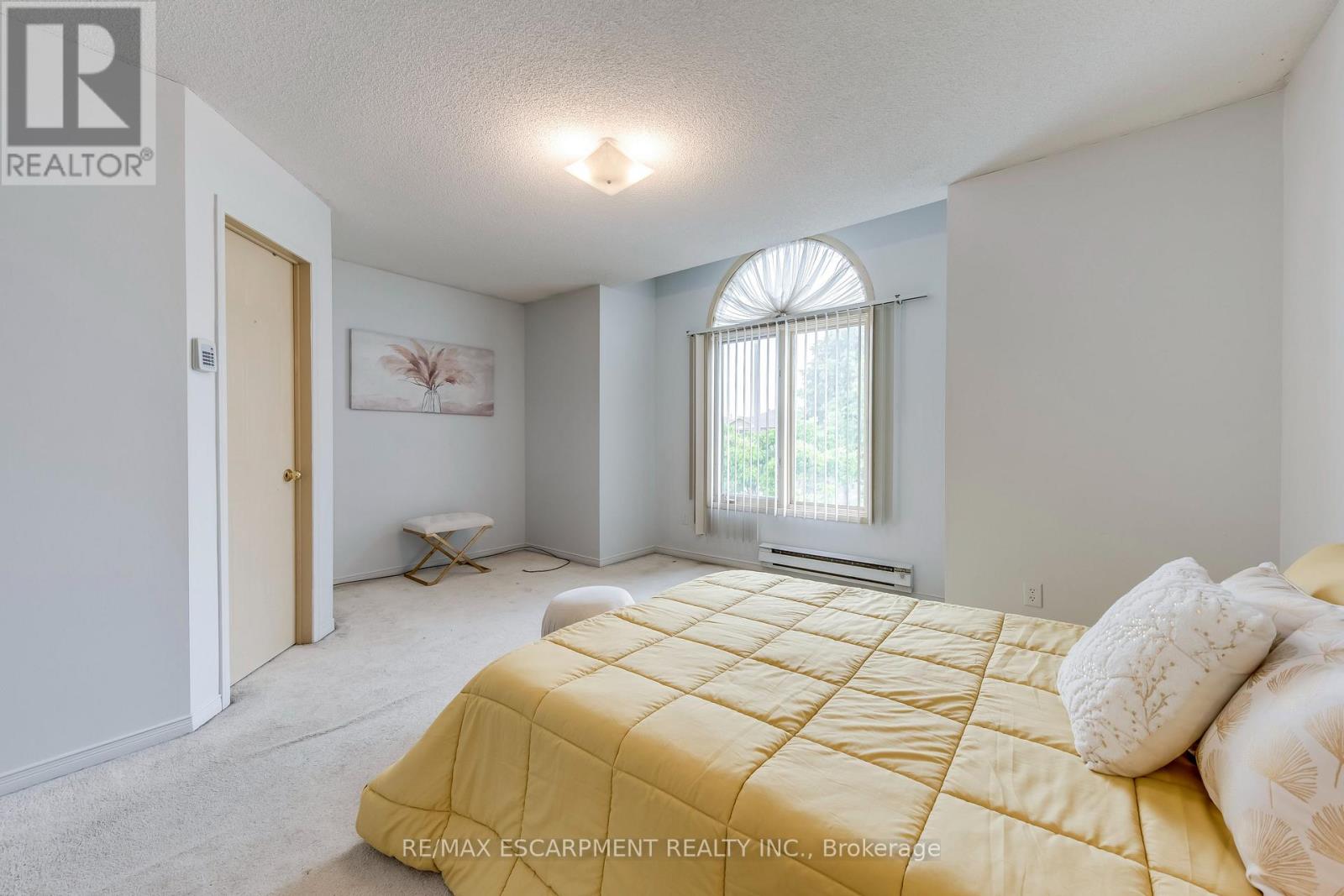 Photo 7 of 1157 Charminster Crescent, Mississauga ON