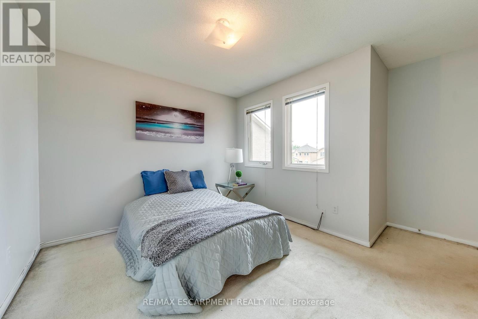 Photo 4 of 1157 Charminster Crescent, Mississauga ON