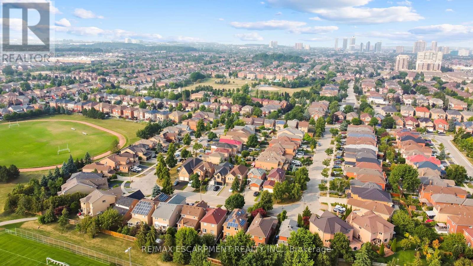 Photo 3 of 1157 Charminster Crescent, Mississauga ON