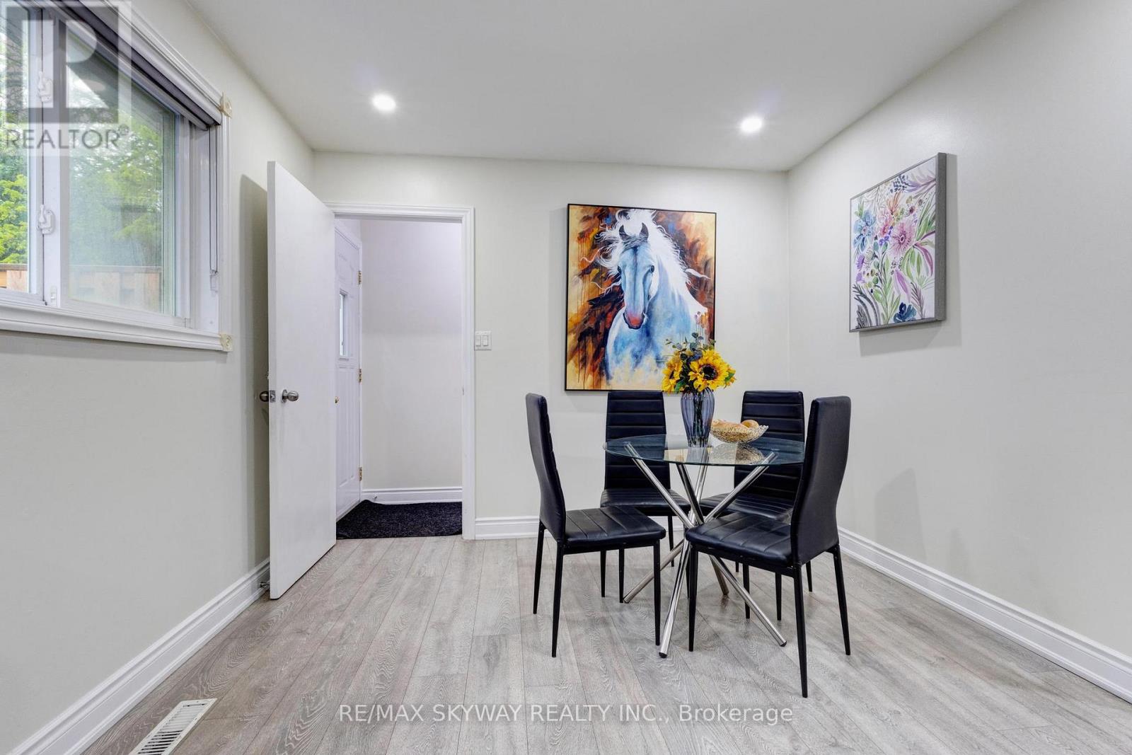 Photo 49 of 2637 Widemarr Road, Mississauga ON