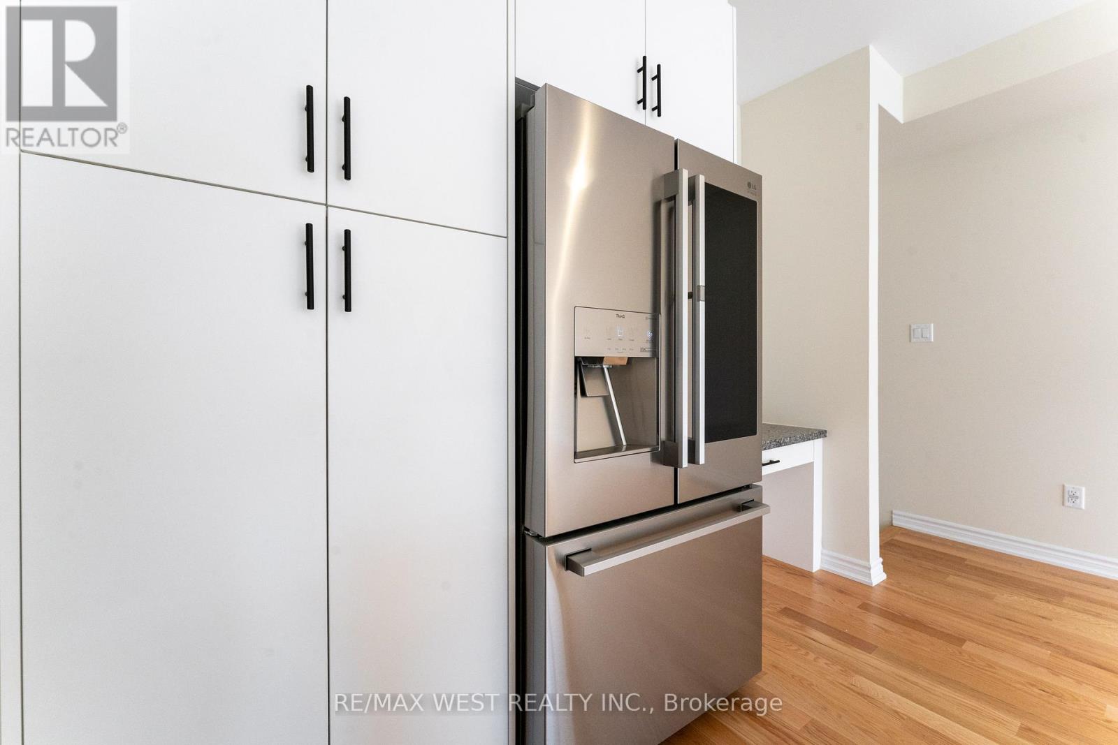 Photo 29 of 1424 National Common, Burlington ON