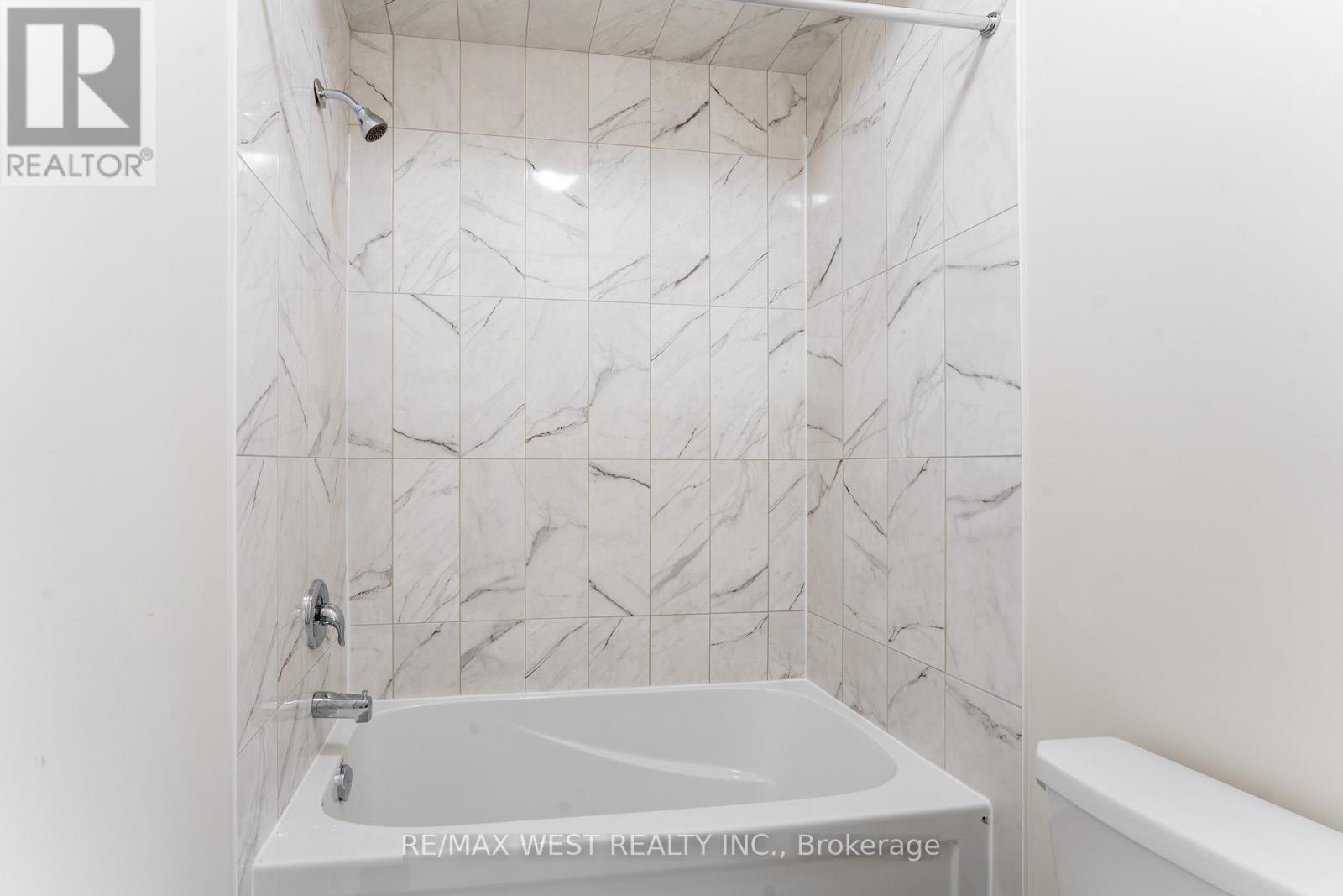 Photo 36 of 1424 National Common, Burlington ON