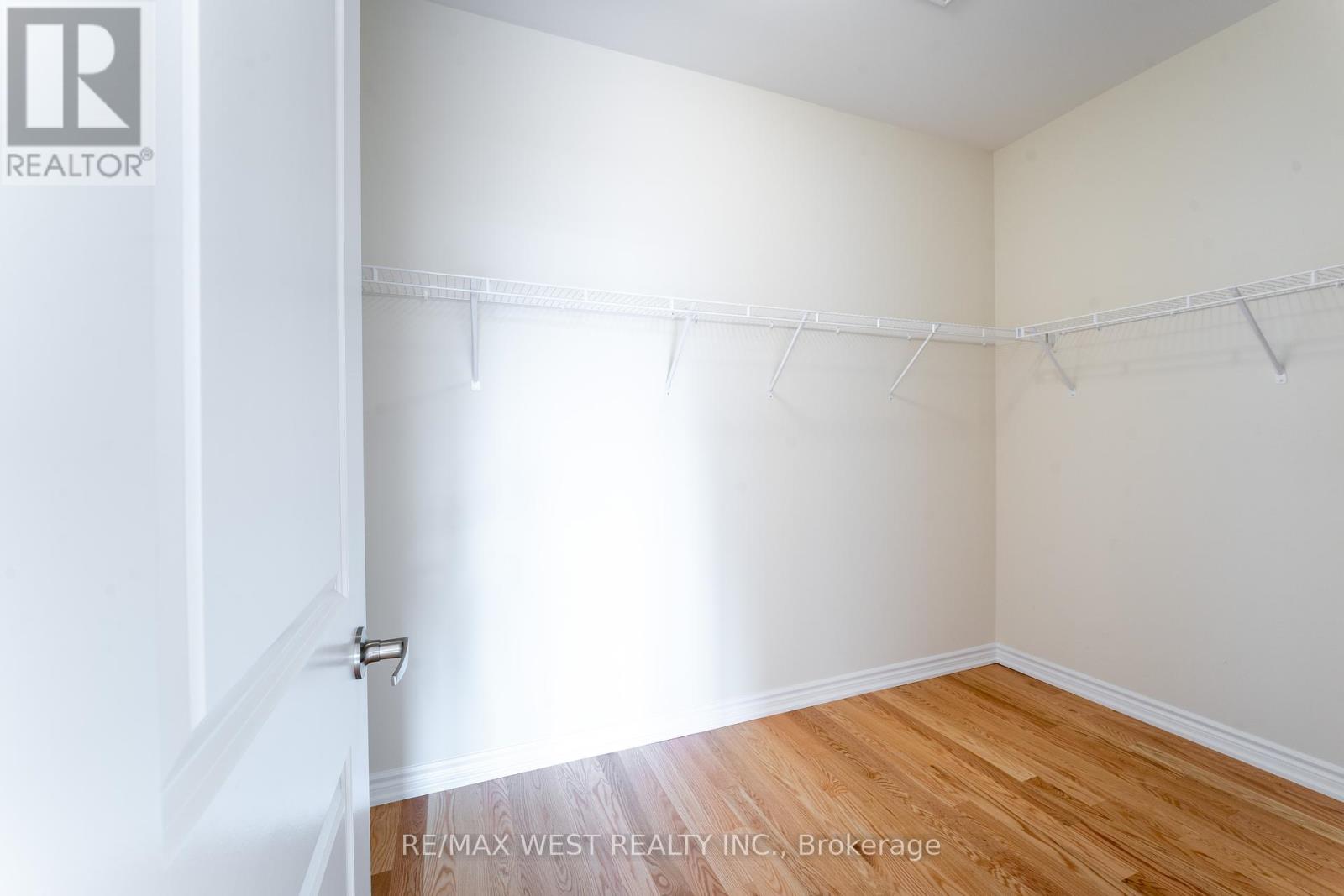 Photo 24 of 1424 National Common, Burlington ON