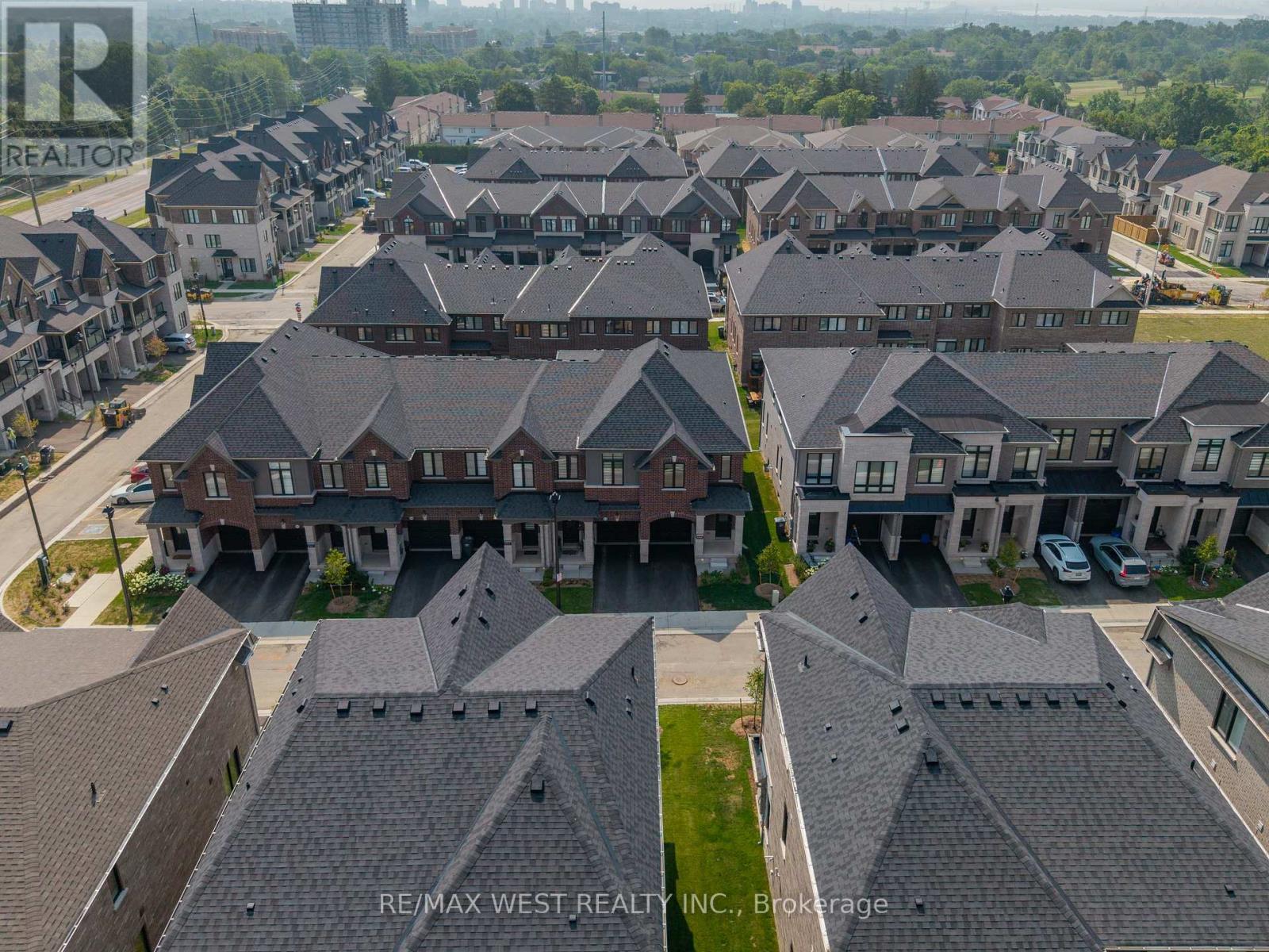 Photo 50 of 1424 National Common, Burlington ON