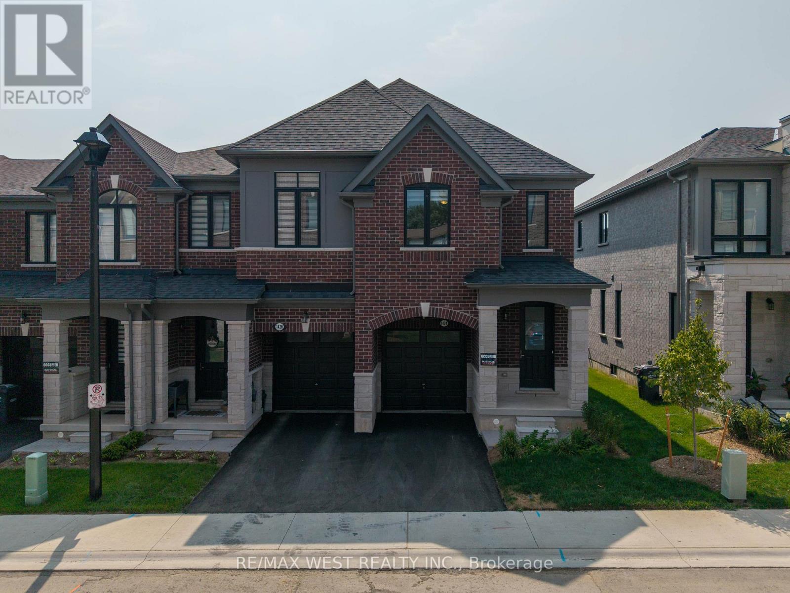 Photo 5 of 1424 National Common, Burlington ON