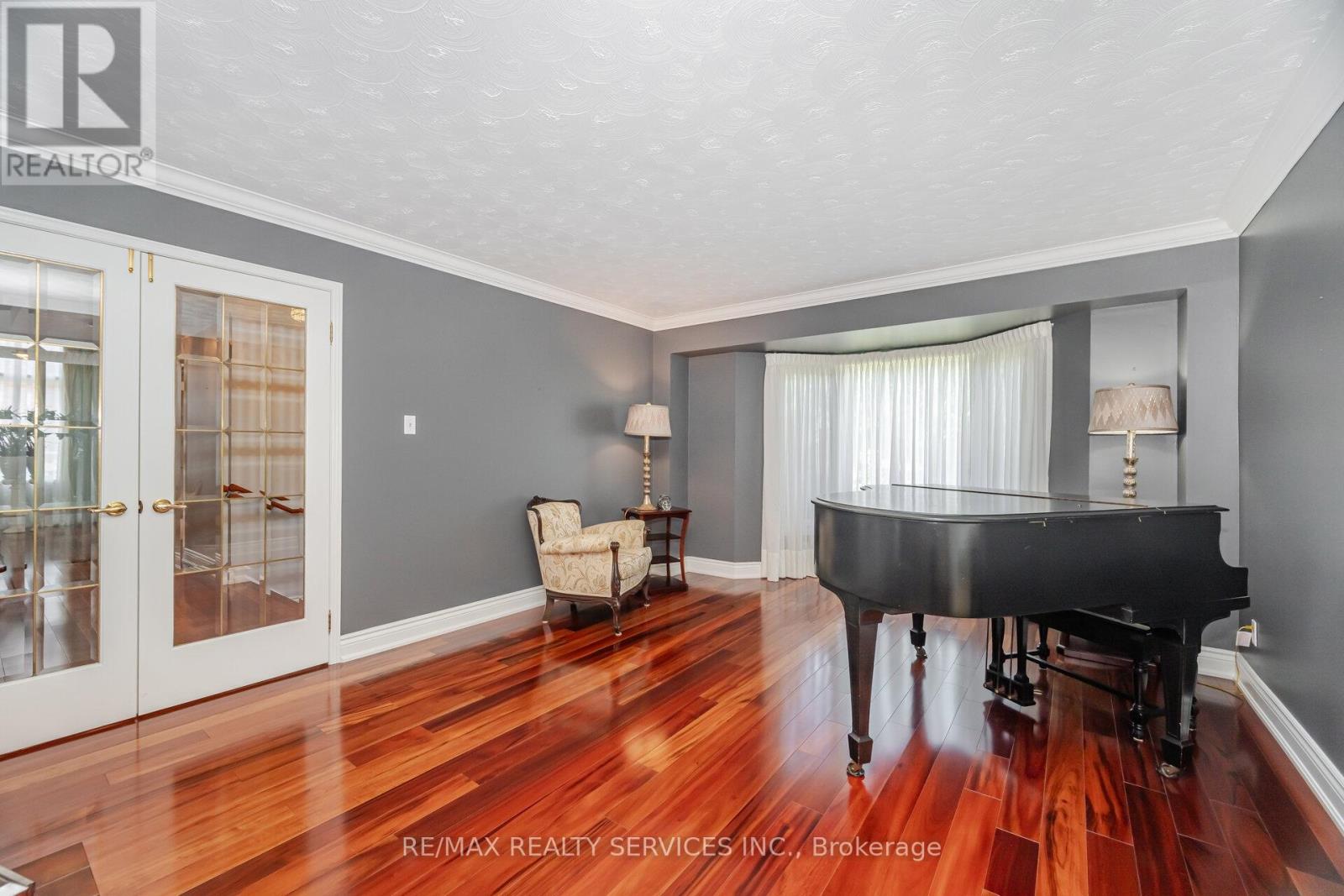 Photo 12 of 15 Brookbank Court, Brampton ON