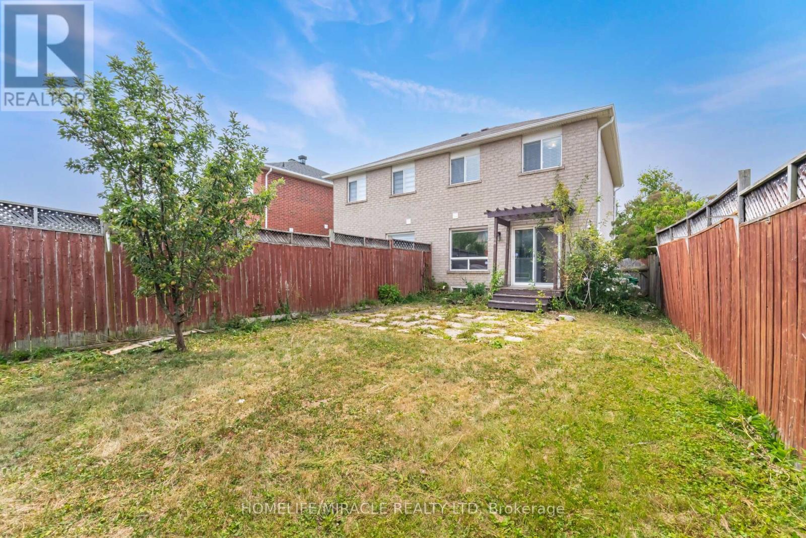 Photo 44 of 4 Vauxhall Crescent, Brampton ON