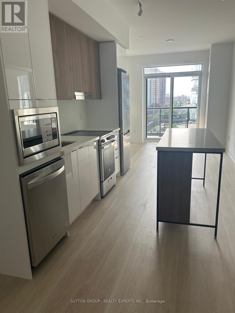 Photo 8 of 615 5105 Hurontario Street, Mississauga ON