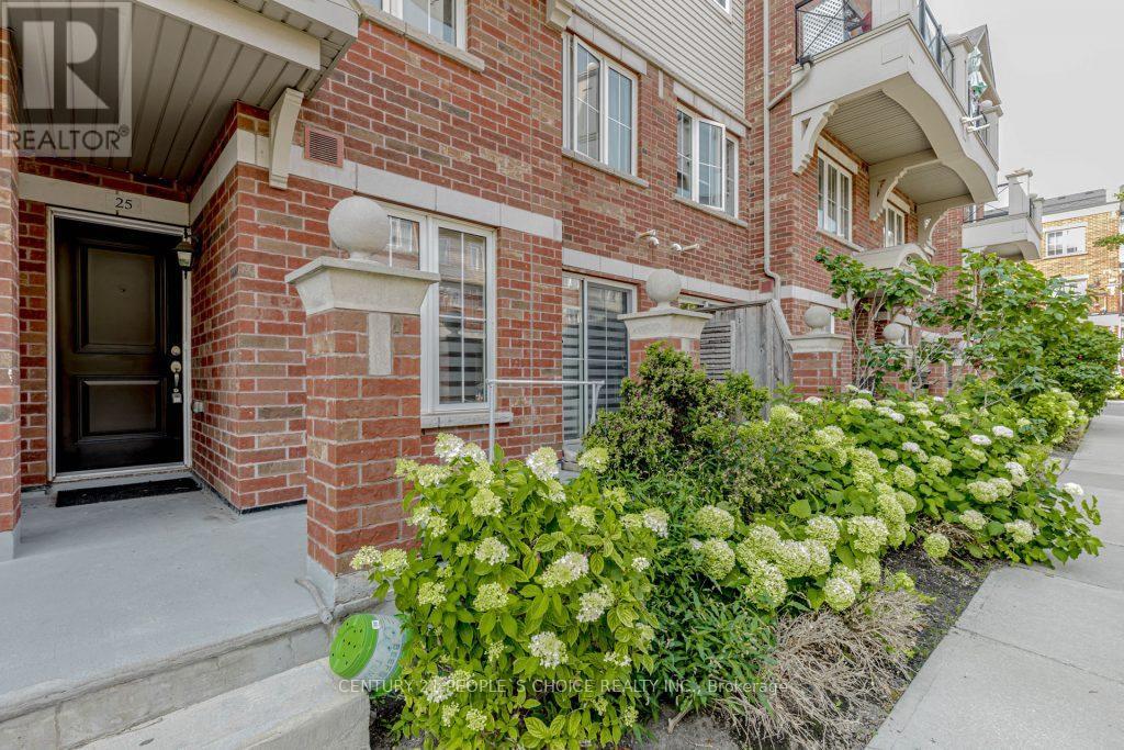 Photo 7 of 25 47 Hays Boulevard, Oakville ON
