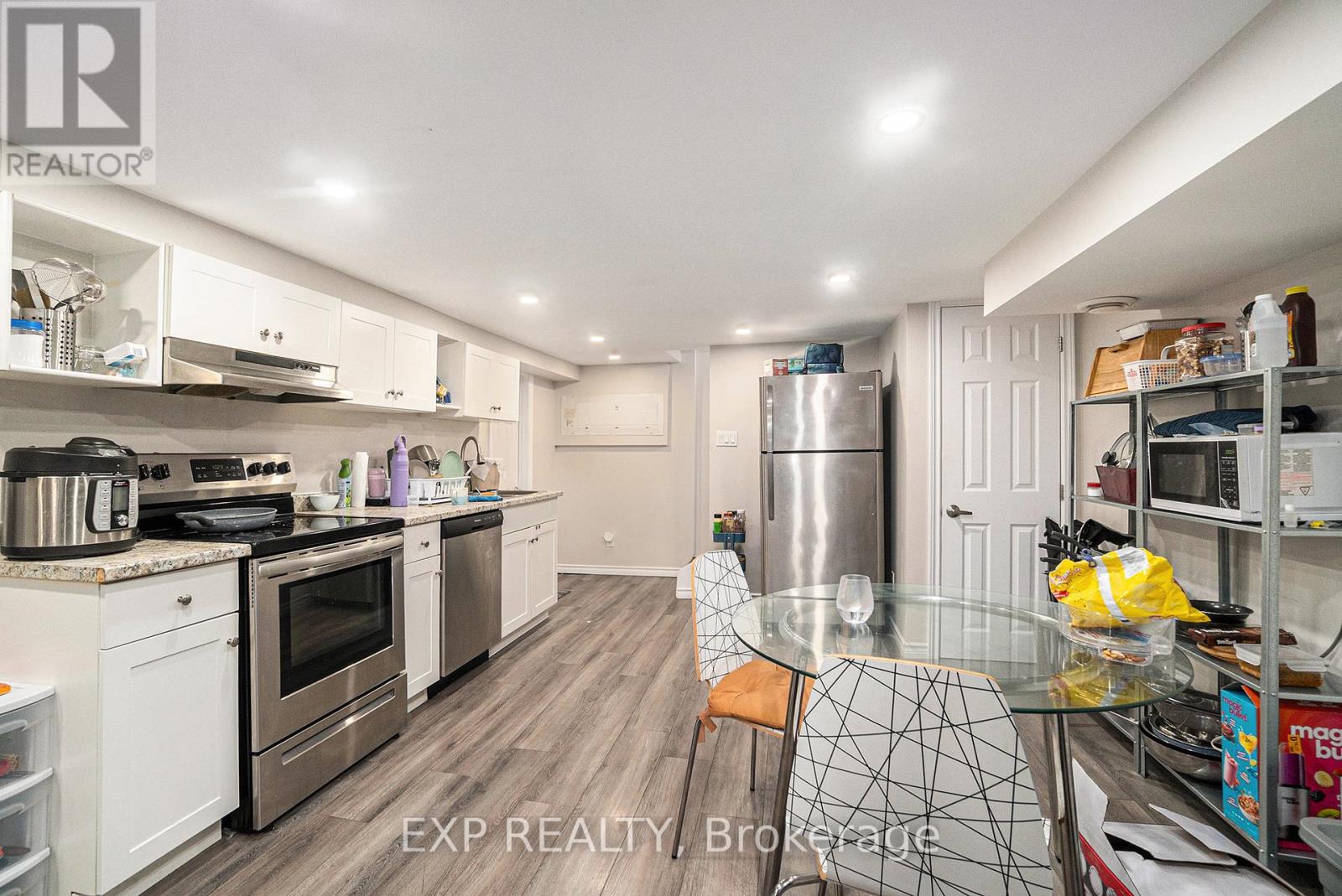 Photo 11 of 113 Ridgefield Crescent, Ottawa ON