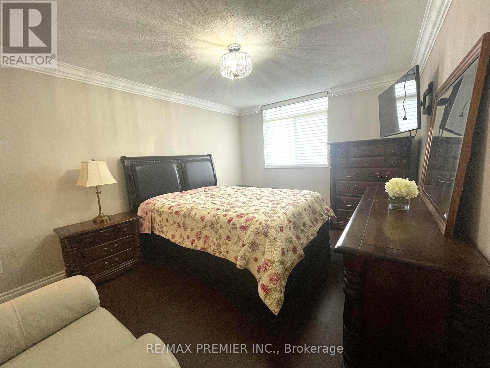 Photo 12 of 513 2645 Jane Street W, Toronto ON