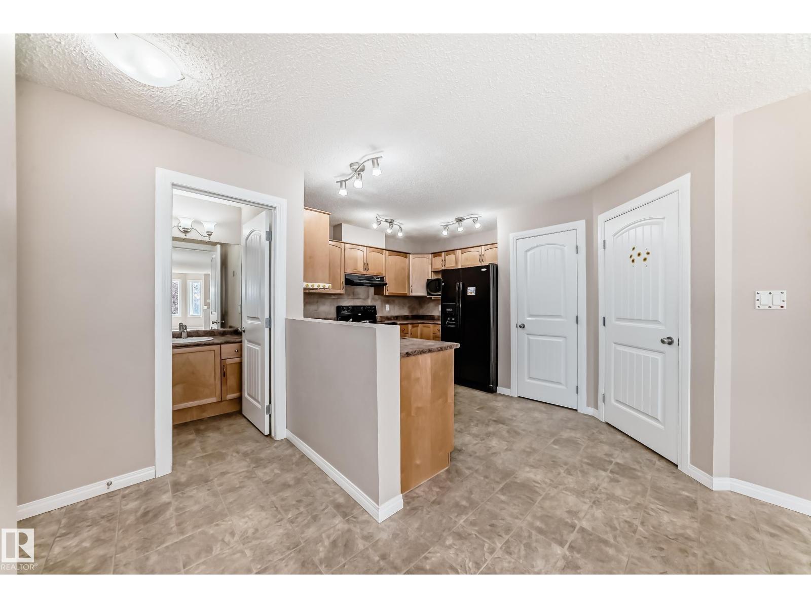 Photo 12 of 12127 82 St Nw, Edmonton AB