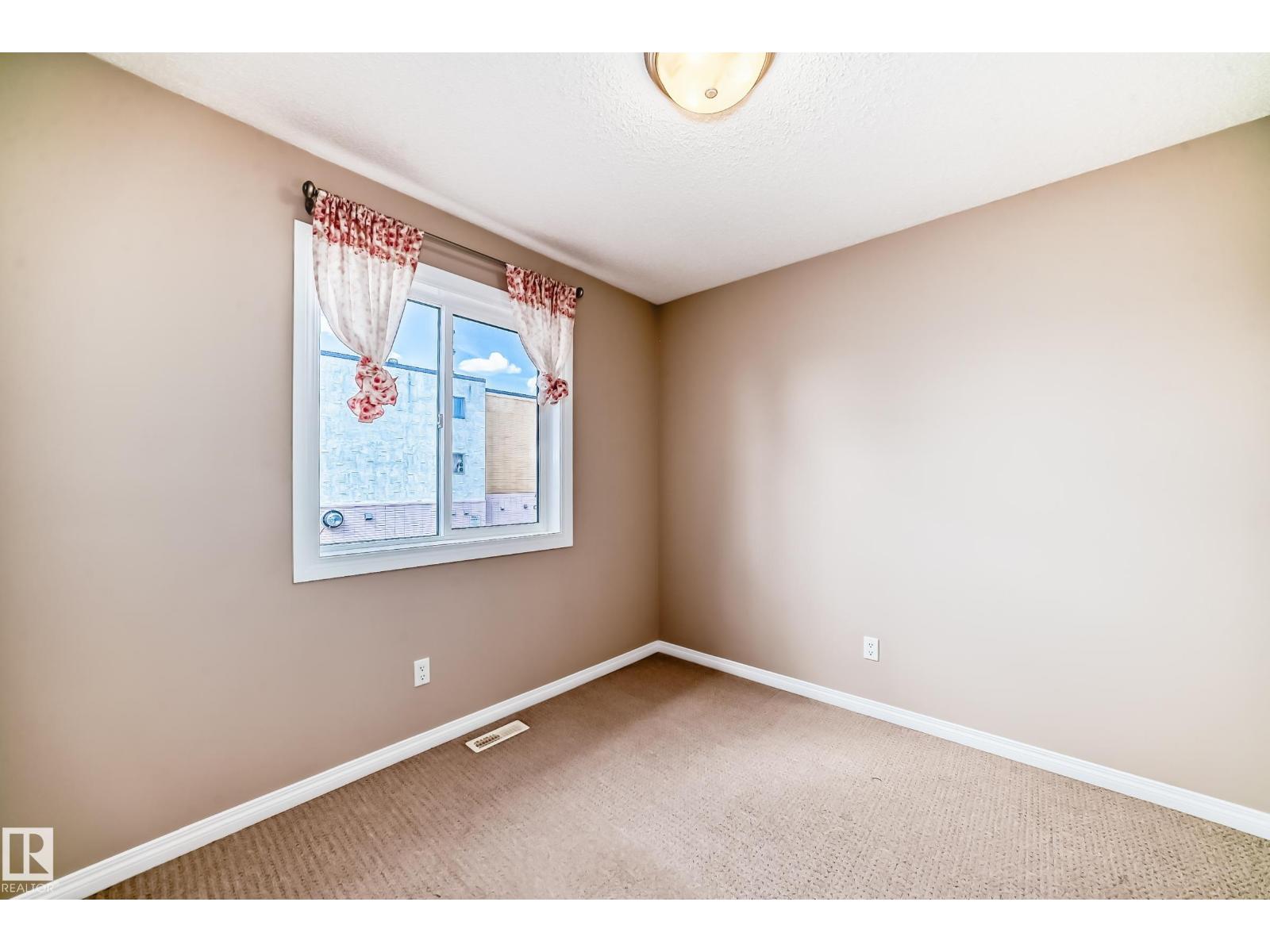 Photo 18 of 12127 82 St Nw, Edmonton AB